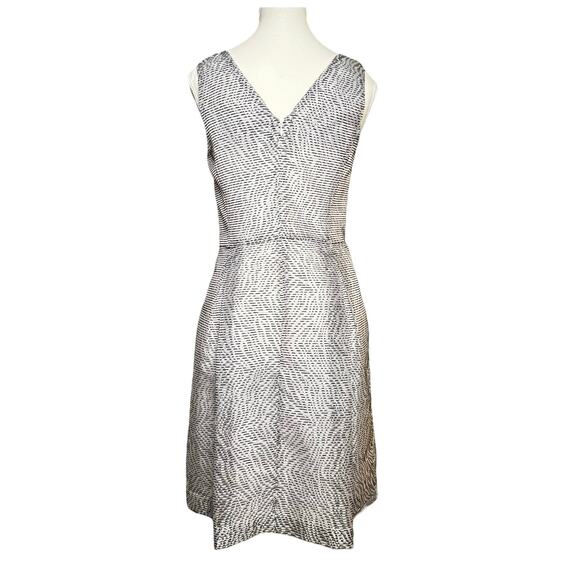 BANANA REPUBLIC BR Sleeveless Party Dress Textured Silver Black‎ Fit Flare Sz 6 - Picture 4 of 9